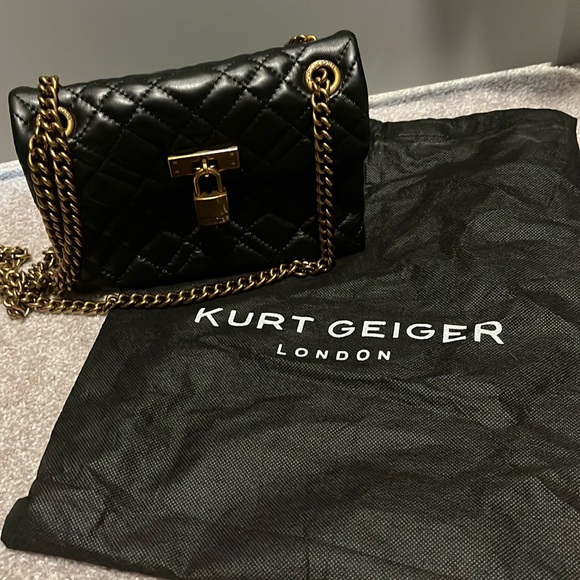 Black Kurt Geiger Bag with dust bag. - Picture 1 of 5